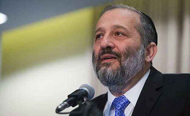 ''תתפללו על רבי אריה''