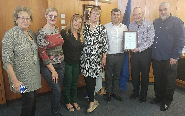 יצחק ברלוביץ, יוסי בכר ואורחים נוספים