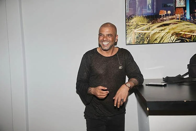 החיוך שם. גולן