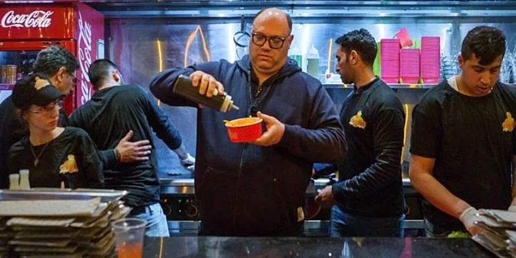 הגה תפריט שמתאים לכל כיס. מושיק רוט ברשת שמונה