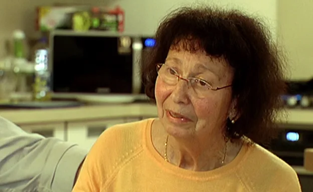 כך נשללה מחולת אלצהיימר ביטוח סיעודי. צפו