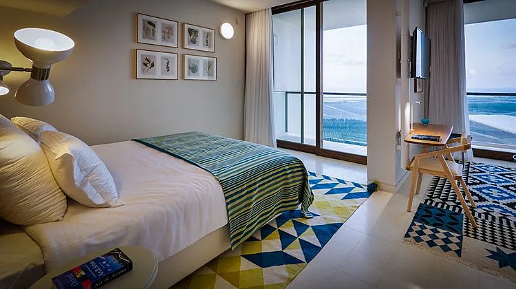 חדר אמן או סוויטת פרימיום?