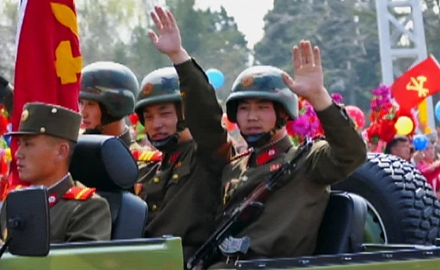 ''מעקב בכל פינה''