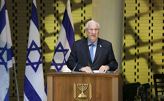 הנשיא בהיכל הזיכרון החדש