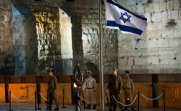 מדינת ישראל מרכינה את ראשה