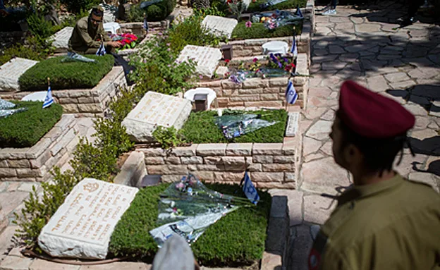 החלקה הצבאית בהר הרצל (ארכיון)