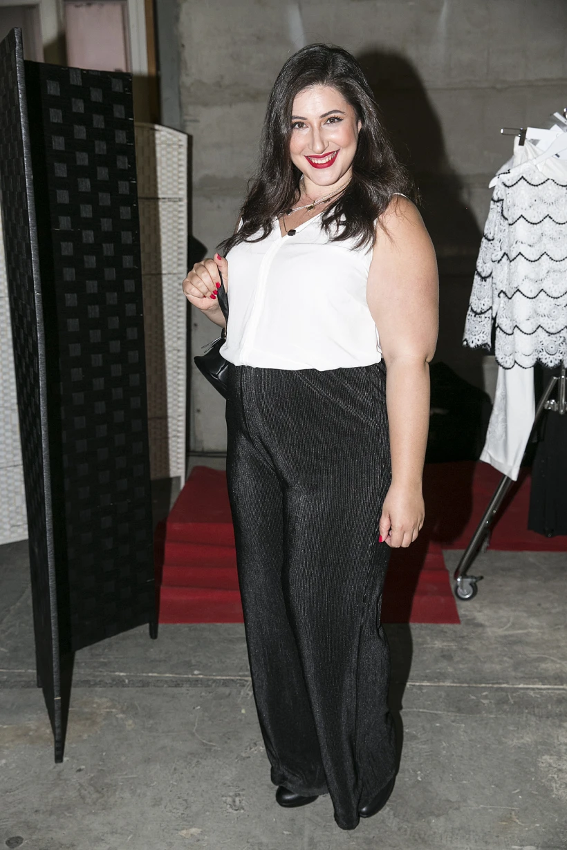 אוהבת את המדינה. שני קליין