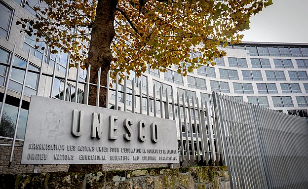 ''כופרים באונסק''ו''. רה''מ