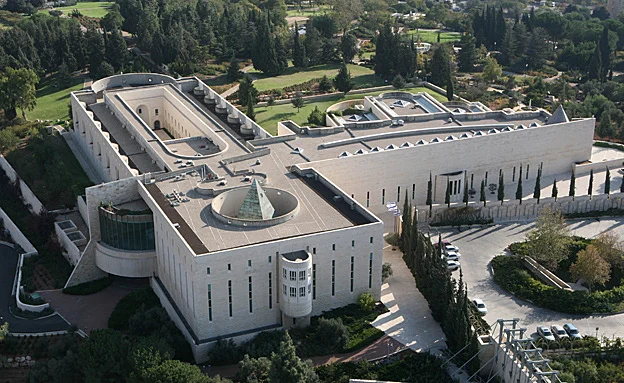 ''לבטל את הדיקטטורה''. בית המשפט העליון