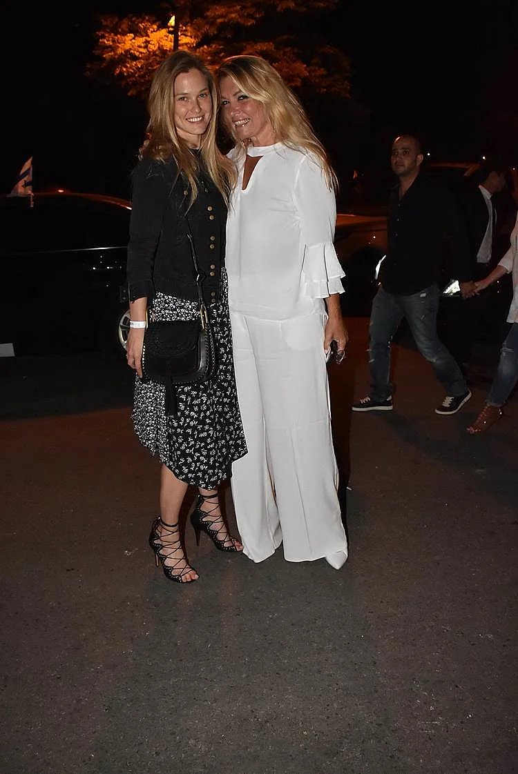 רפאלי את רפאלי. בר ואמא ציפי