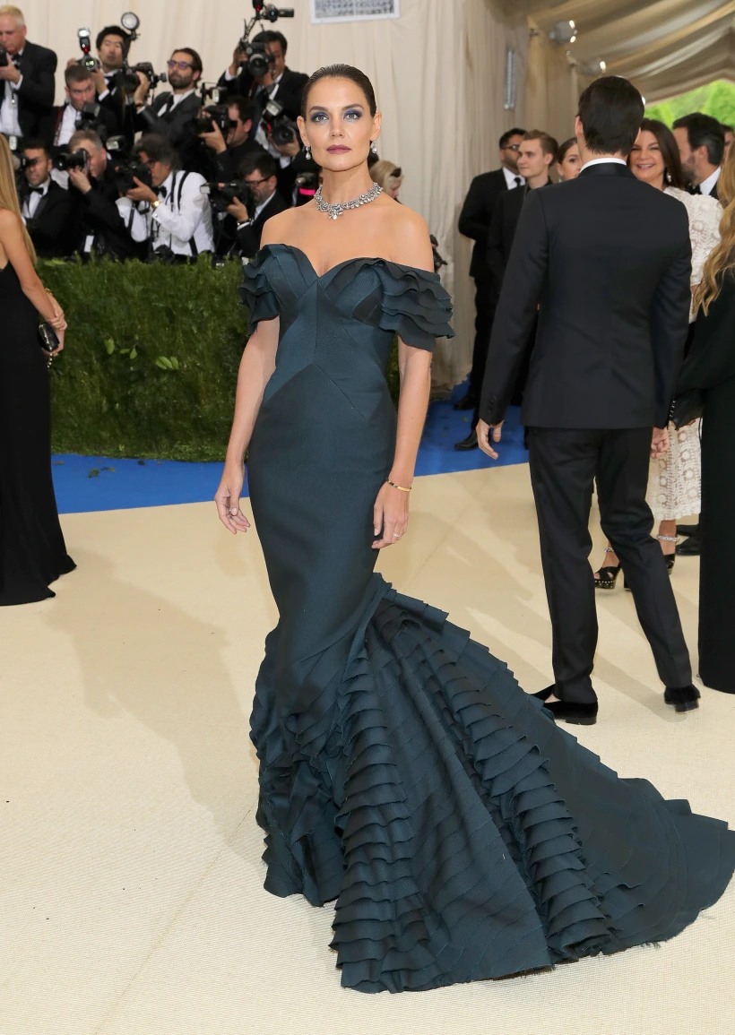 תחייכי כפרה. קייטי הולמס