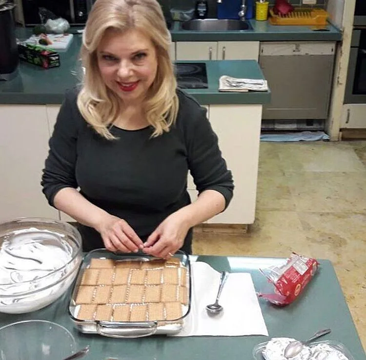 במטבח. שרה נתניהו