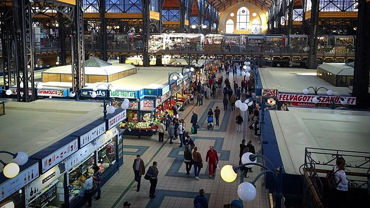 אחד מהשווקים המקורים הבולטים ביותר באירופה. סנטרל מרקט הול