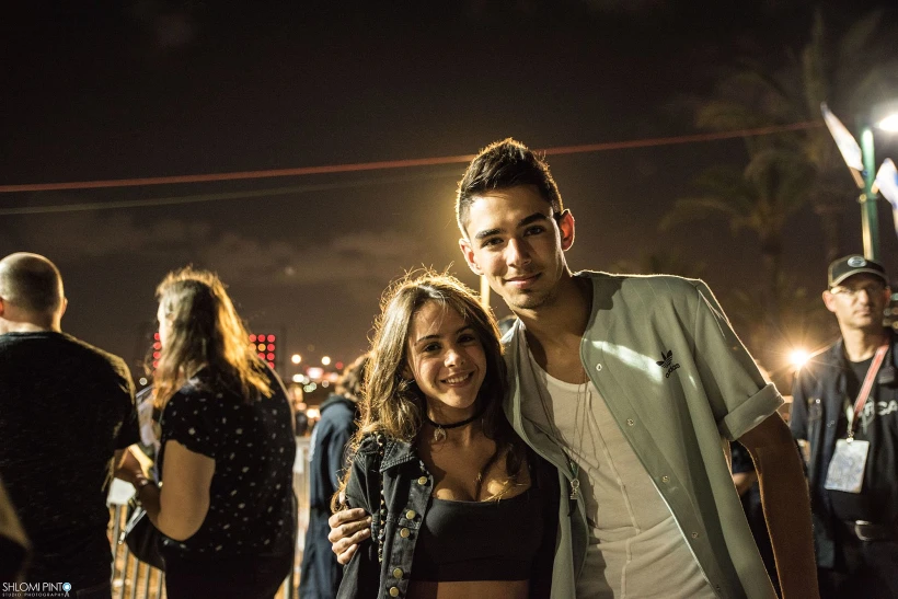 עומר חזן ונאיה פדרמן. אפשר סלפי?