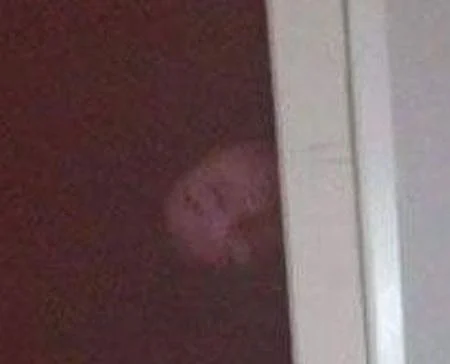 דמותה של הסבתא המנוחה בצעירותה