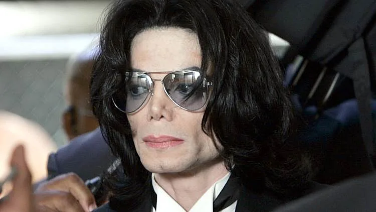 מייקל ג'קסון המנוח