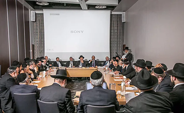 ''נאבקים על עתיד הקהילה היהודית באירופה''