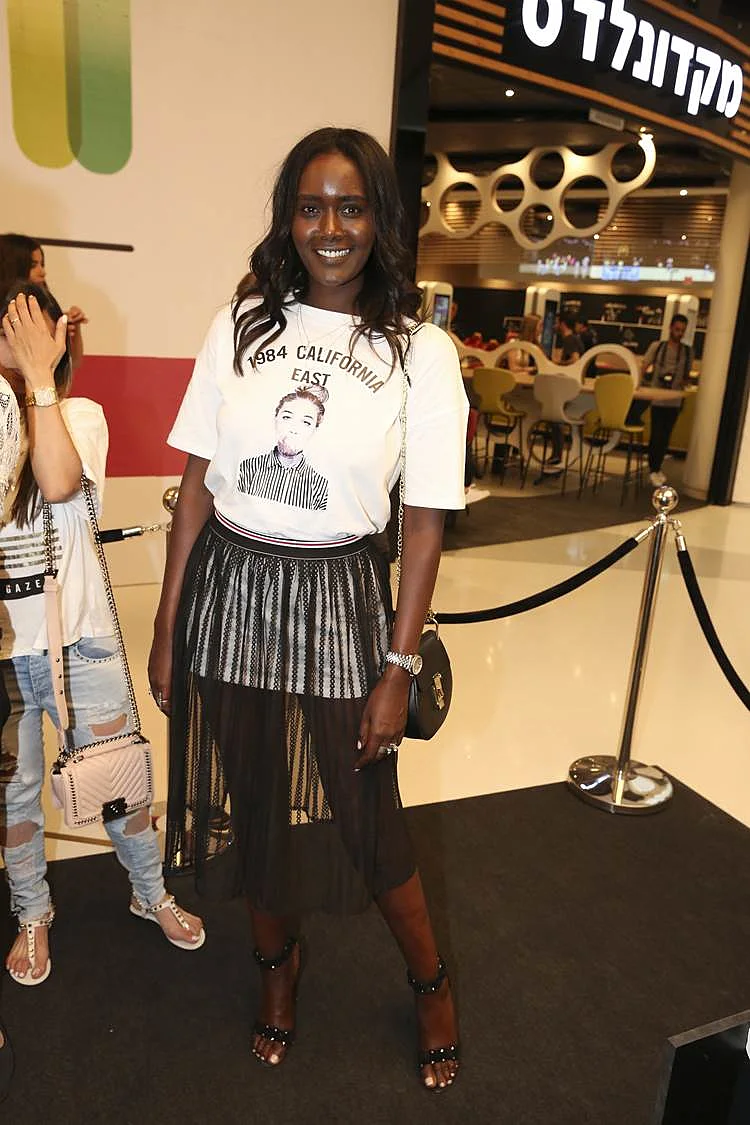 תמיד אופנתית. טהוניה רובל