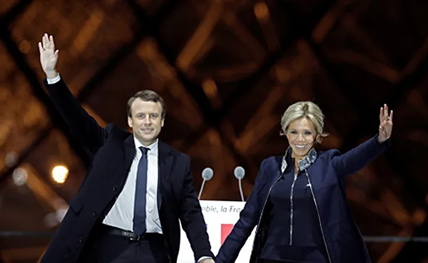 מקרון ורעייתו