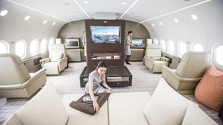 יש לכם 20 אלף פאונד מיותרים? תוכלו לשכור את המטוס לשעה. דרים ג'ט