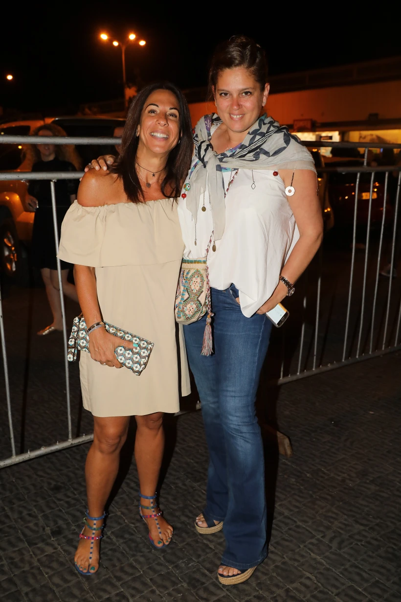 החברה הטובה.אורית בן אדרת