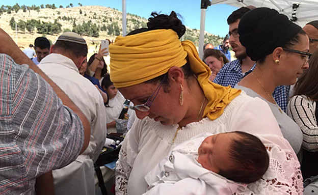 בזירת הפיגוע - ברית לנכד הנרצח