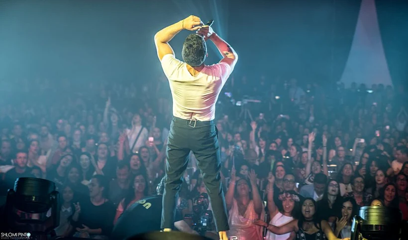 בא להוכיח שהוא מנצח. סקעת