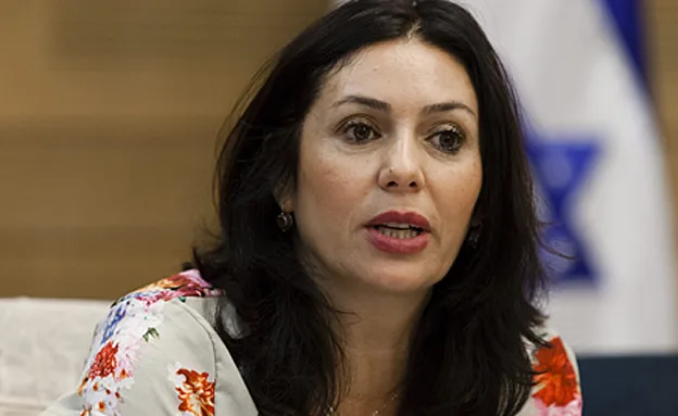 ''עשתה עלינו סיבוב אולי''. רגב