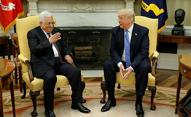 האם אבו מאזן אישר את היוזמה?