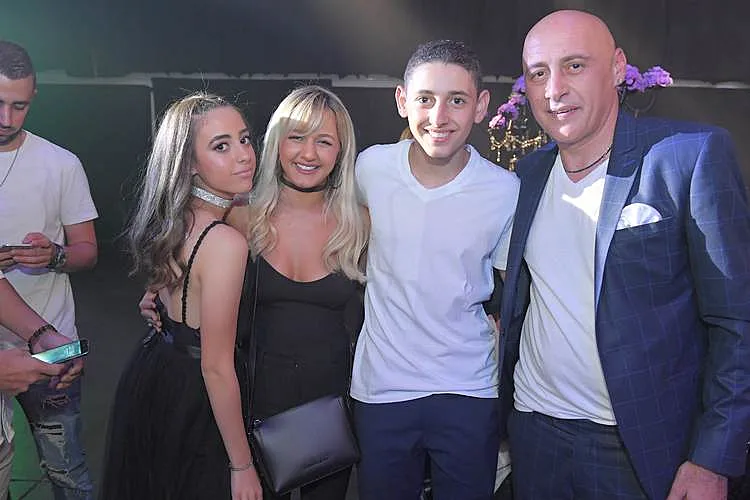 אב, בן ועדן בן זקן