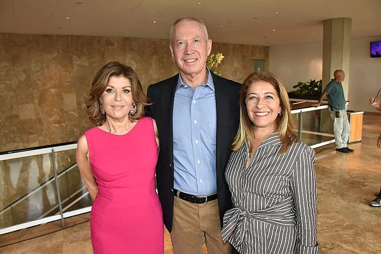 יואב גלנט ורות שטרית