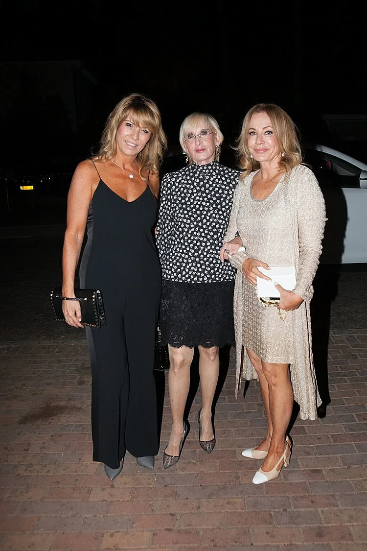 דרורית ורטהיים, ישראלה שטיר ורוחמה אברהם בלילה