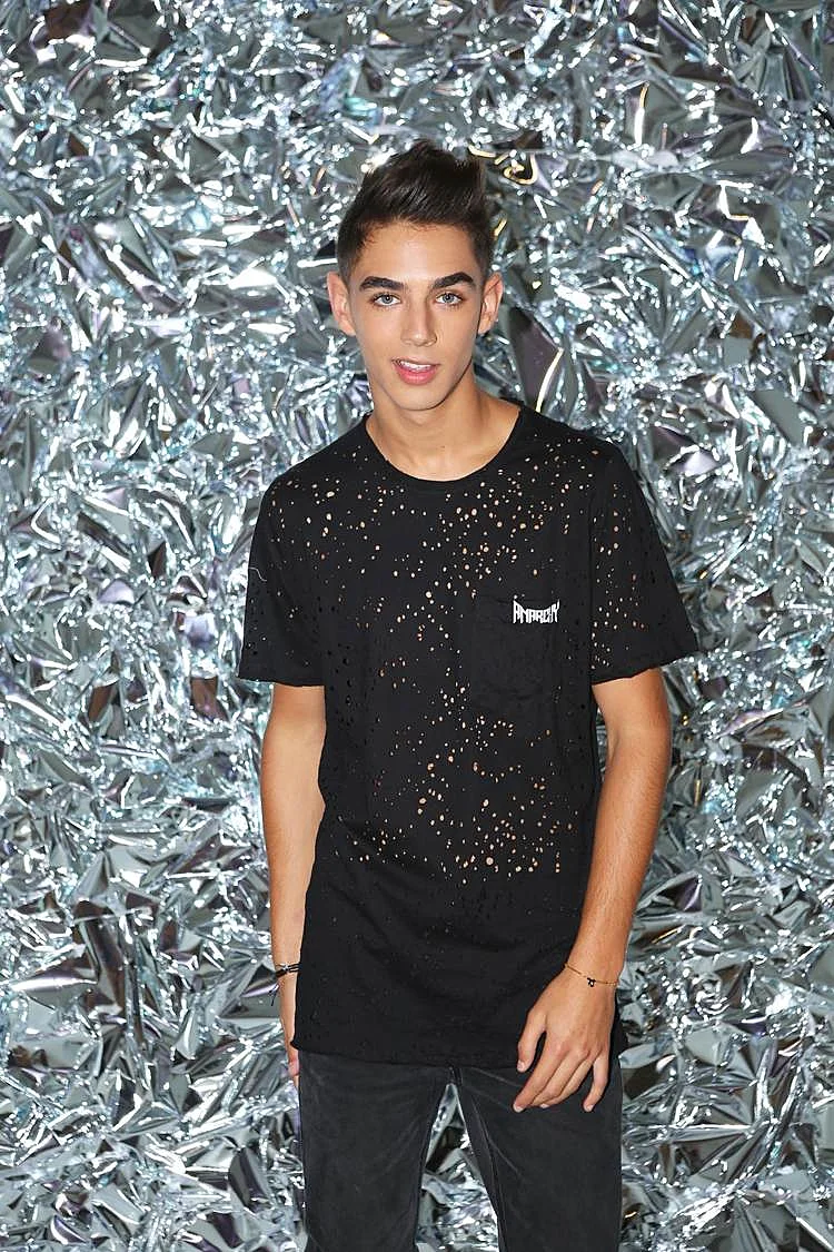 כוכב. עומר חזן