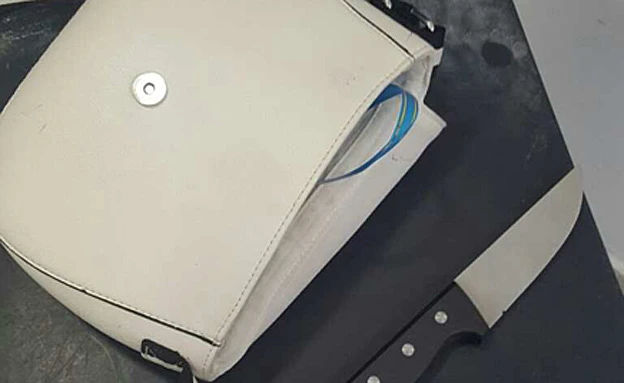 הסכין שנמצאה בתיקה של הנערה