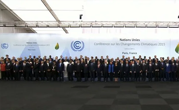 מנהיגי העולם במעמד חתימת הסכם פריז (רויטרס)