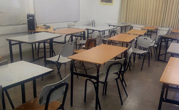 למה הכיתה היום ריקה? ארכיון (יעל אשכנזי)