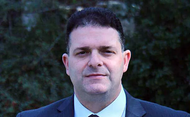 עו''ד אלביר מני