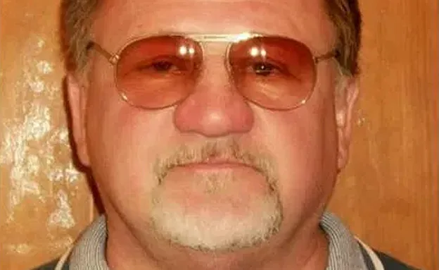 היורה: ג'יימס הוג'קינסון בן 66 מאילנוי