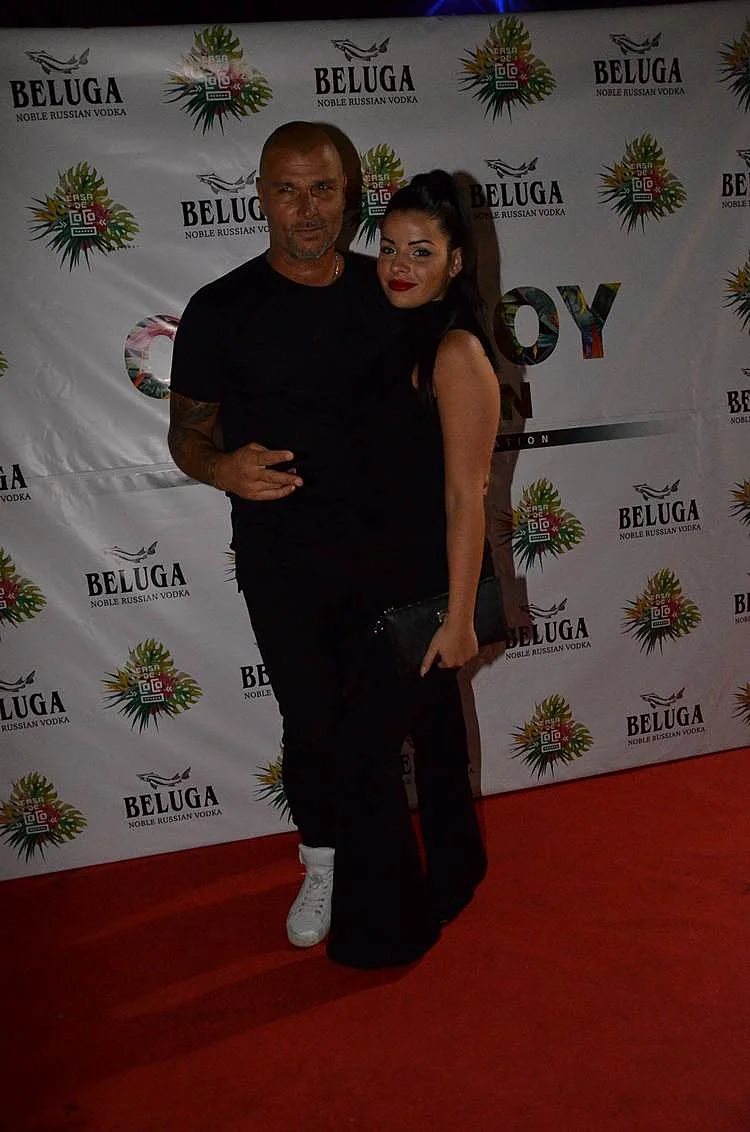 איציק זוהר והחברה