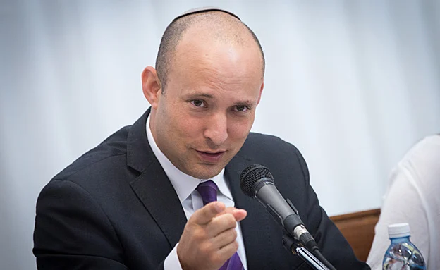 ''דיונים עם האוצר'', בנט (פלאש 90, מרים אלסטר)