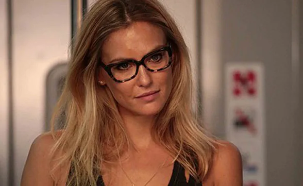 תעיד מחר לראשונה. רפאלי