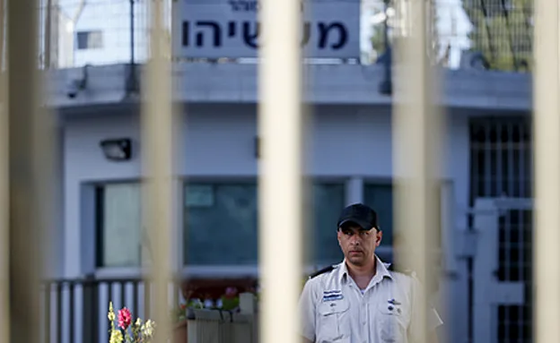 ועדת השחרורים תכריע בחמישי