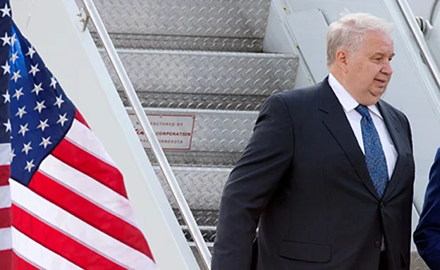 שגריר רוסיה נפגש עם בכירים במטה טראמפ?