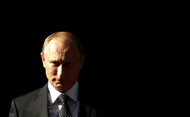 ''מתיחות עוד פת המלחמה הקרה'' (רויטרס)