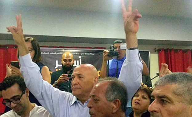 גטאס במסיבת התמיכה, אתמול