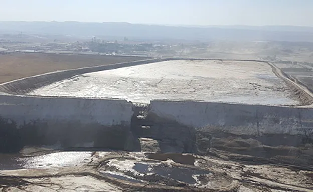 הזיהום שגרמה רותם אמפרט בסוף השבוע (רשות הטבע והגנים)