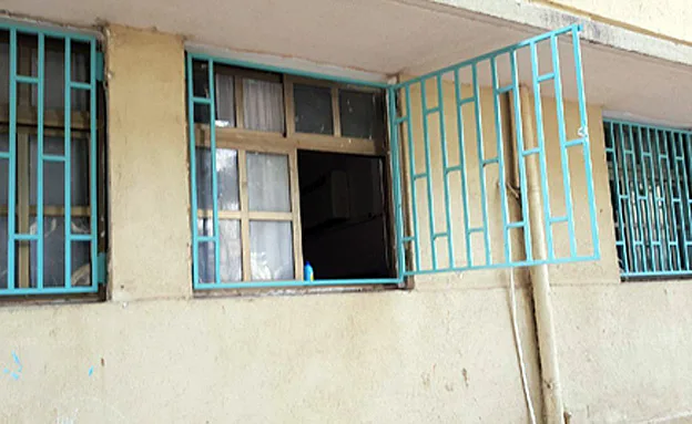 החלון ממנו נכנס הילד עפ''י החשד