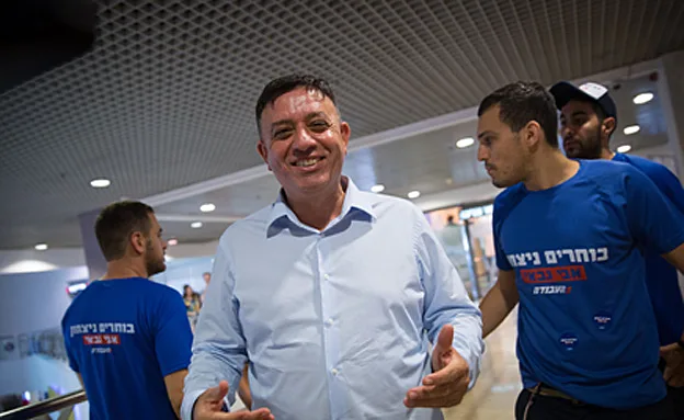 גבאי אחרי ההכרזה על ניצחונו