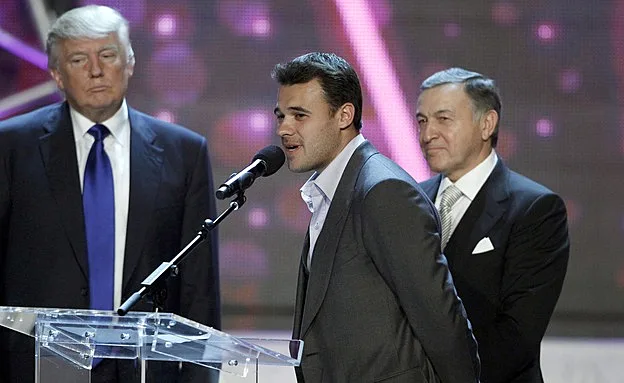 טראמפ והאגאלרובים בטקס בוגאס