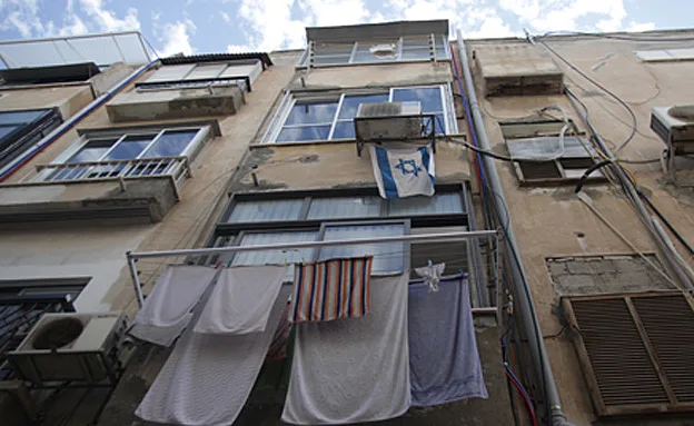 מי משלם על נזקים בדירה?